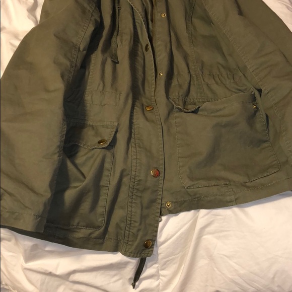 Green jacket - Picture 2 of 4